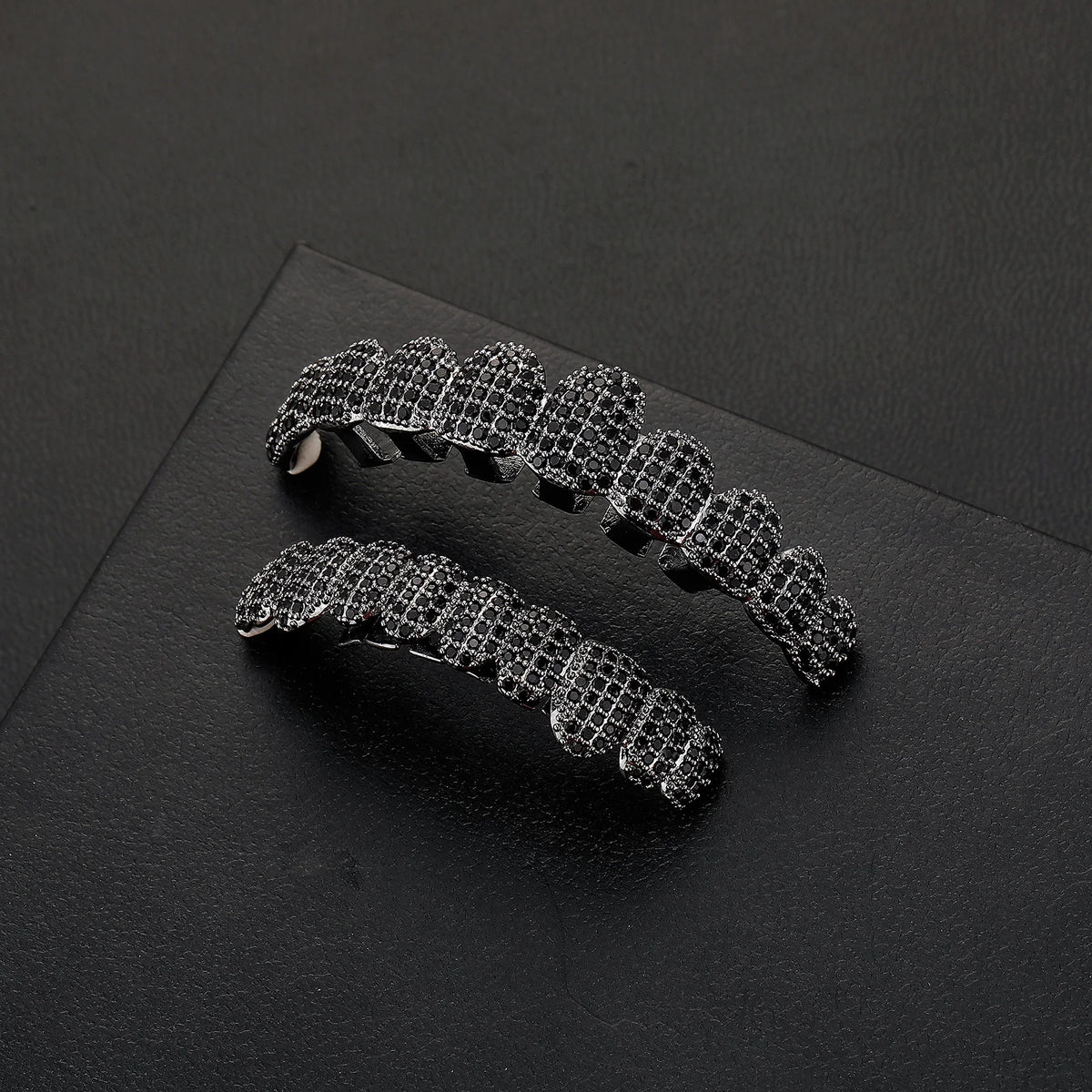 TOPGRILLZ 14K Gold Grillz – Iced Out CZ 10+10 Teeth