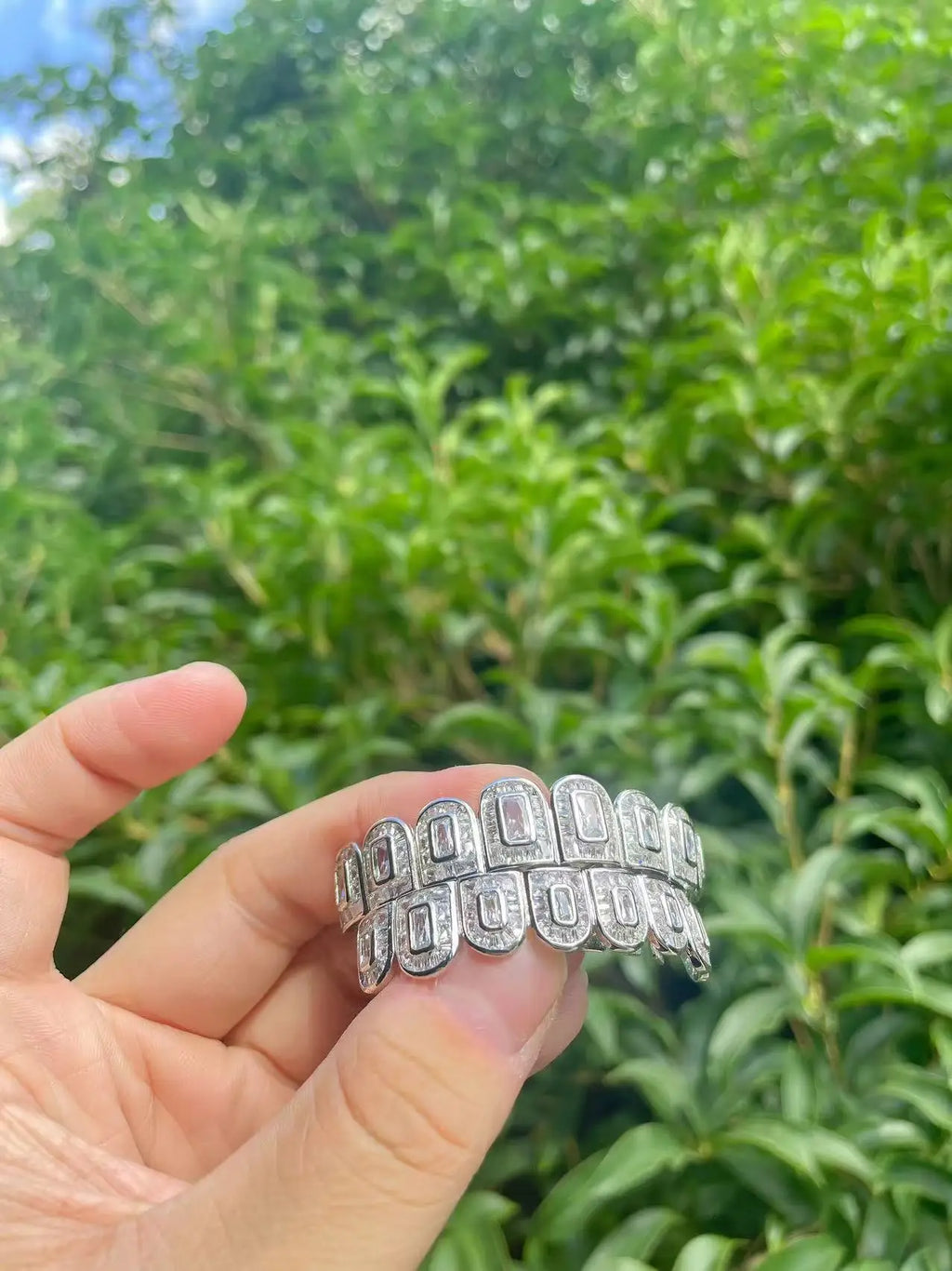 JINAO Hip Hop Grillz – Grillz glacés avec zircones cubiques pour dents du haut et du bas