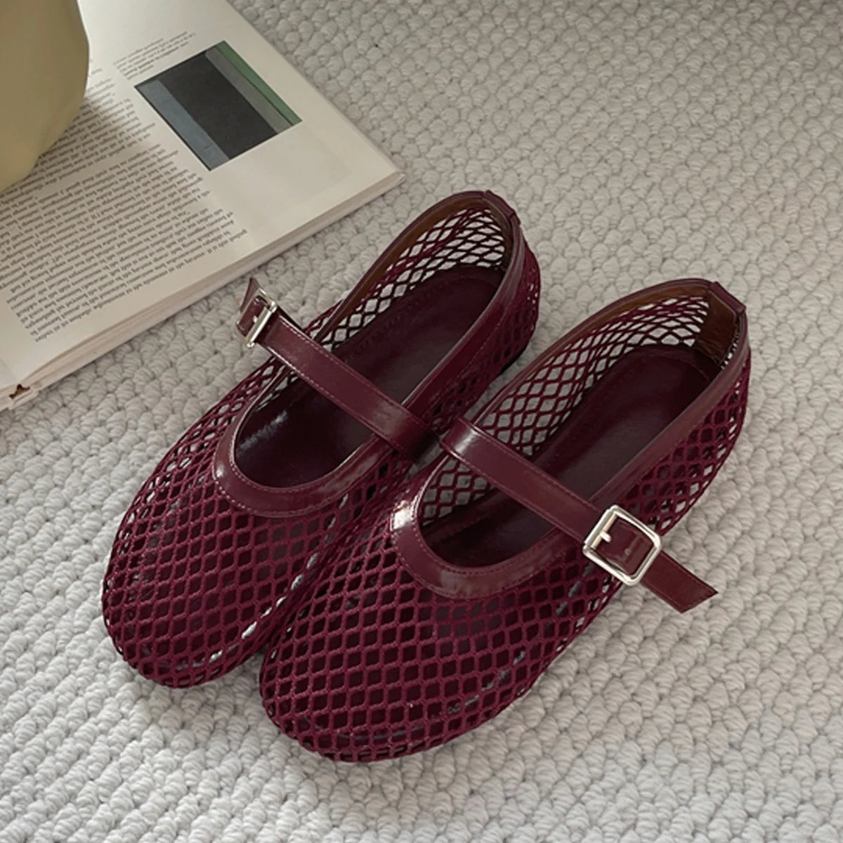 Damen Mesh Sandalen – Flach, Elegant & Casual