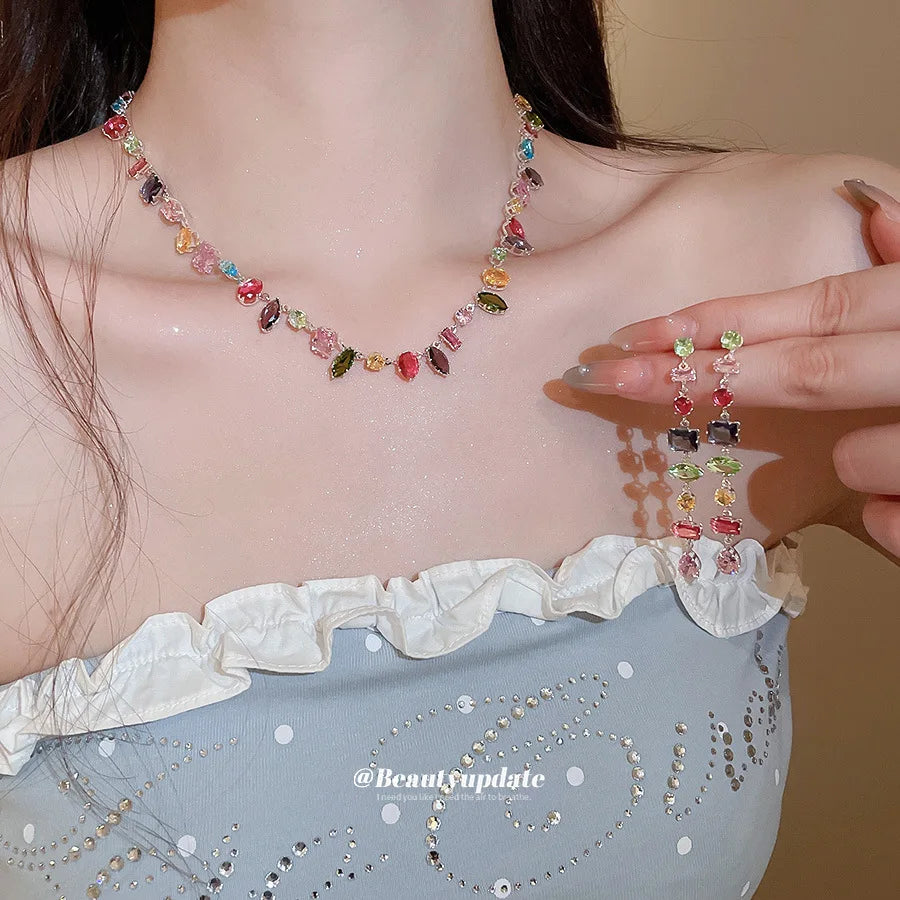 Collier en or 18 carats avec zircon cristal