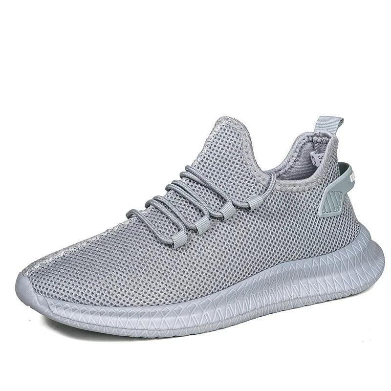 Sneaker outdoor in maglia da uomo