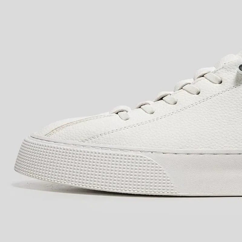 Sneakers bianche da uomo con lacci