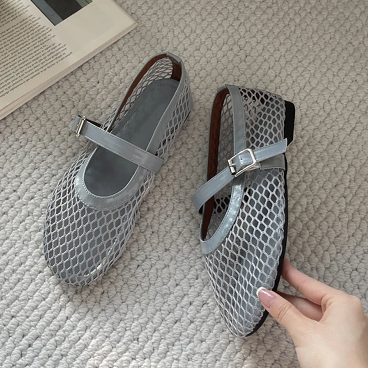 Damen Mesh Sandalen – Flach, Elegant & Casual