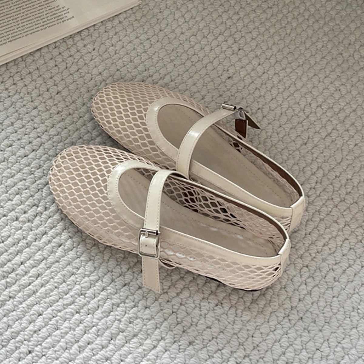 Damen Mesh Sandalen – Flach, Elegant & Casual